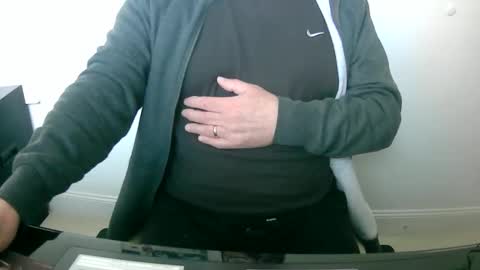 Snapshot of scotti30 chatting on March 14, 11:04 am Scott online show from March 14, 11:04 am