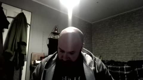 Snapshot of scottish_alien chatting on March 29, 12:43 am Richard James online show from March 29, 12:43 am