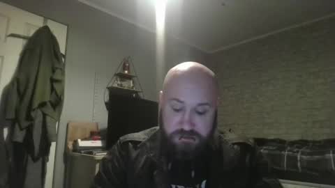 Snapshot of scottish_alien chatting on March 31, 6:41 pm Richard James online show from March 31, 6:41 pm