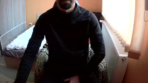 scotty_98 online show from December 28, 1:49 pm