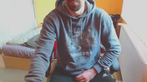 scotty_98 online show from December 31, 12:46 pm