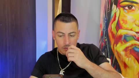 Snapshot of scotty_music chatting on May 27, 1:57 am Ricardo online show from May 27, 1:57 am