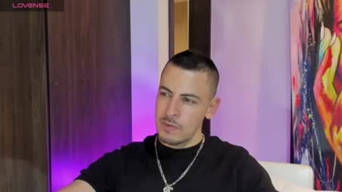 Snapshot of scotty_music chatting on June 17, 12:02 am Ricardo online show from June 17, 12:02 am