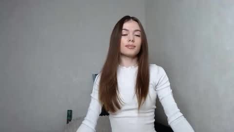 scratc_h online show from March 3, 3:42 pm