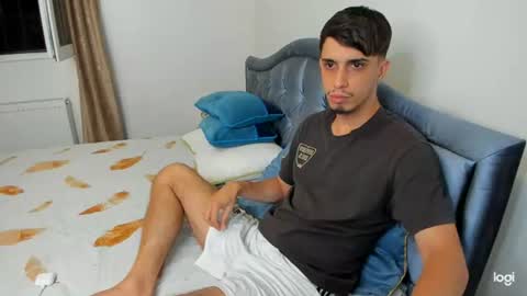 se6model online show from June 21, 9:39 pm