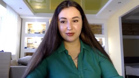 Snapshot of sea_cocktail chatting on December 6, 10:05 am Elizabeth  online show from December 6, 10:05 am