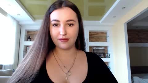 Snapshot of sea_cocktail chatting on December 13, 9:02 am Elizabeth  online show from December 13, 9:02 am