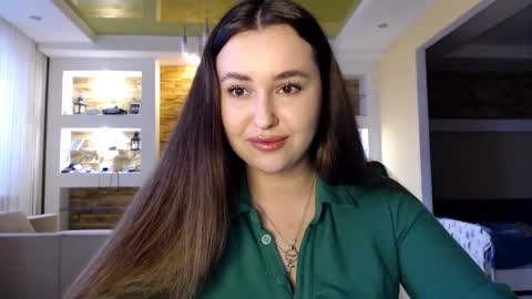 Snapshot of sea_cocktail chatting on February 3, 1:40 pm Elizabeth  online show from February 3, 1:40 pm