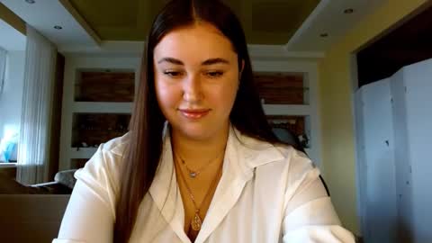 Snapshot of sea_cocktail chatting on September 30, 6:51 am Elizabeth  online show from September 30, 6:51 am