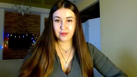 Elizabeth  online show from December 17, 7:14 am