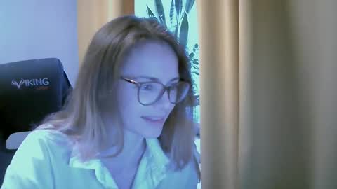 Snapshot of sea_dream chatting on September 23, 3:20 am SEA Dream online show from September 23, 3:20 am
