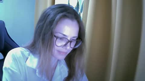 Snapshot of sea_dream chatting on September 24, 3:21 am SEA Dream online show from September 24, 3:21 am