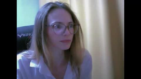 Snapshot of sea_dream chatting on September 27, 1:38 pm SEA Dream online show from September 27, 1:38 pm