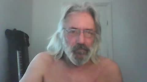 Snapshot of seantheflyer chatting on May 17, 1:07 pm seantheflyer online show from May 17, 1:07 pm