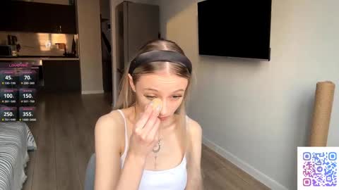 Kate online show from April 14, 3:07 pm