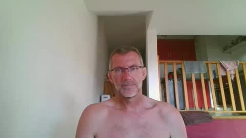Snapshot of seb846894 chatting on May 30, 6:05 pm seb846894 online show from May 30, 6:05 pm