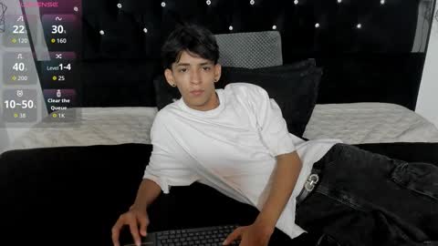 Snapshot of sebas_cat chatting on February 2, 3:27 am Sebastian Alvarez online show from February 2, 3:27 am