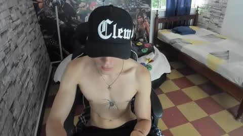 sebas jusa online show from May 5, 2:03 pm