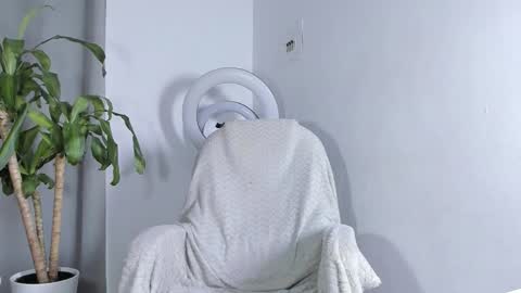 sebastian online show from December 15, 1:59 pm