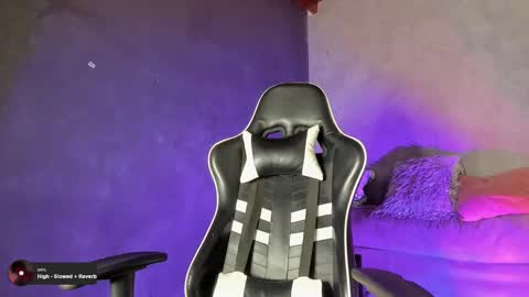 Snapshot of sebas_williams chatting on March 12, 5:46 am Sebastian online show from March 12, 5:46 am