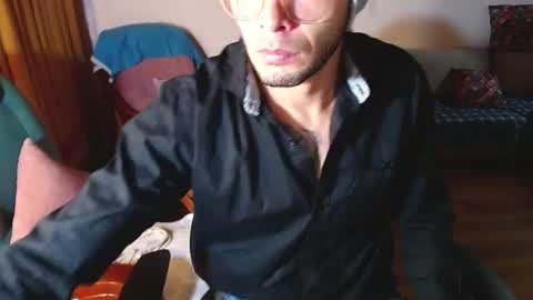 Snapshot of sebastian_025 chatting on June 28, 9:26 am Sebastian online show from June 28, 9:26 am