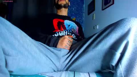 Snapshot of sebastian_foxter chatting on July 28, 12:07 am Sebastian online show from July 28, 12:07 am
