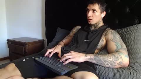 Sebastian online show from January 17, 6:44 pm