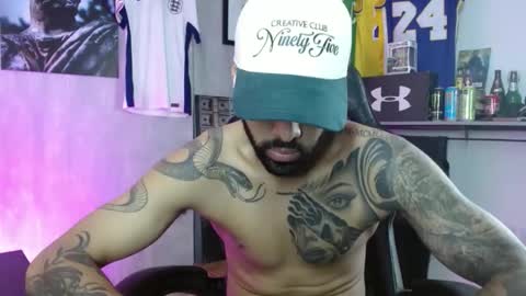 Snapshot of sebastiano_97 chatting on December 22, 1:13 am Sebastiano online show from December 22, 1:13 am