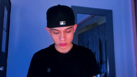 Sebastian online show from March 1, 8:00 pm