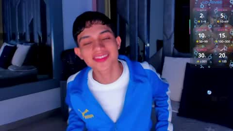 Snapshot of sebax_00 chatting on April 26, 9:23 pm Sebastian online show from April 26, 9:23 pm
