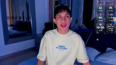 Snapshot of sebax_00 chatting on May 1, 8:02 pm Sebastian online show from May 1, 8:02 pm