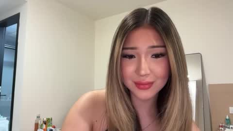 secret_endless online show from May 30, 12:35 pm