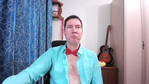 Snapshot of secret_lover_xxx chatting on December 13, 8:20 am Secret lover XXX online show from December 13, 8:20 am