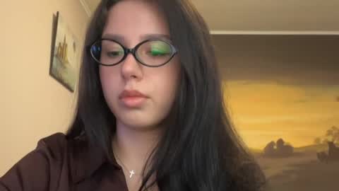Snapshot of secret_vanilla_ chatting on May 20, 10:43 am secret_vanilla_ online show from May 20, 10:43 am