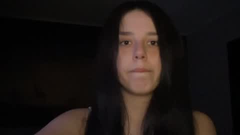 Snapshot of secret_vanilla_ chatting on May 25, 9:43 pm secret_vanilla_ online show from May 25, 9:43 pm