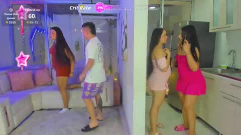 Snapshot of secrethause71605 chatting on December 19, 9:55 pm NIKOL online show from December 19, 9:55 pm