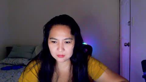 Snapshot of secretlover010101 chatting on March 4, 6:52 am MILAN online show from March 4, 6:52 am