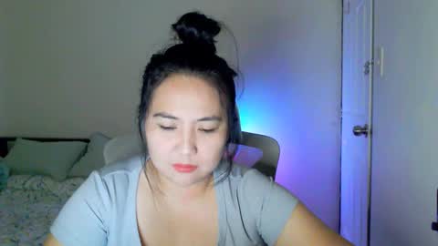 Snapshot of secretlover010101 chatting on March 8, 7:12 am MILAN online show from March 8, 7:12 am