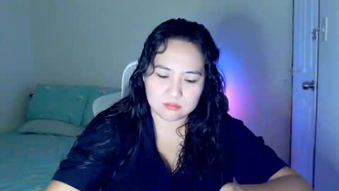 Snapshot of secretlover010101 chatting on April 16, 6:36 am MILAN online show from April 16, 6:36 am