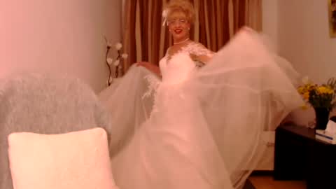 Snapshot of secretrosemary chatting on July 15, 6:35 pm SecretRosemary online show from July 15, 6:35 pm