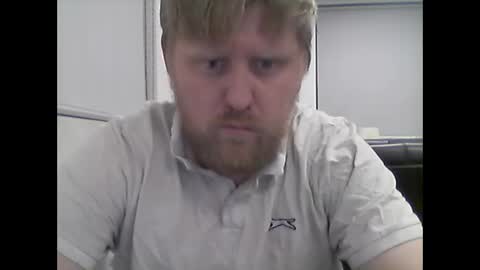 Snapshot of secretsissyslutuk chatting on November 24, 2:44 am secretsissyslutuk online show from November 24, 2:44 am