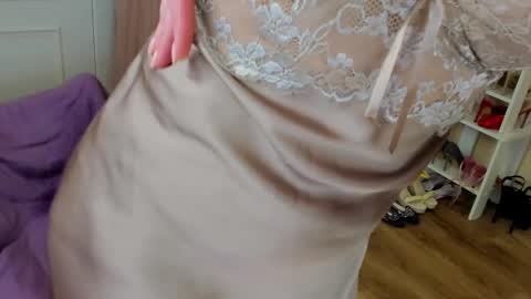 seductive_foxy_ online show from April 8, 2:44 am