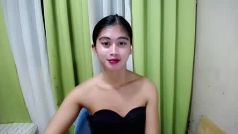 Snapshot of seductive_monicaxxx chatting on June 23, 9:02 pm NIK online show from June 23, 9:02 pm