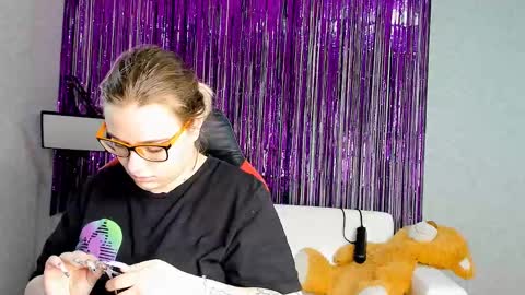 seductive_she_wolf online show from March 10, 6:59 am