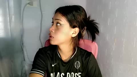 Snapshot of seductivepinoy_xx chatting on April 22, 11:28 pm seductivepinoy_xx online show from April 22, 11:28 pm