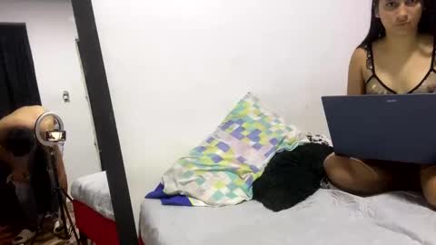 Snapshot of seduxionduo chatting on December 2, 2:53 am seduxionduo online show from December 2, 2:53 am