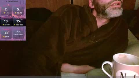 Snapshot of seewolf1000 chatting on January 19, 5:26 am seewolf1000 online show from January 19, 5:26 am