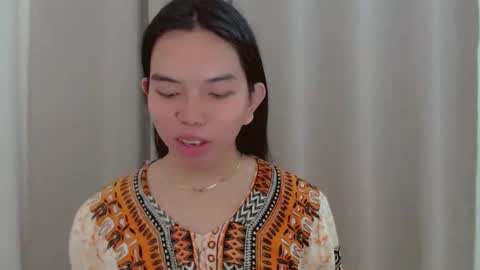 Selena online show from December 3, 3:09 am