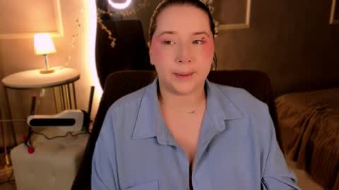 Selena online show from February 4, 2:45 pm