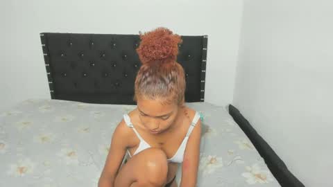 selena_sexi1 online show from September 14, 3:00 pm